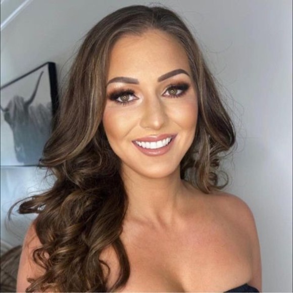 Meet your Posher, Amy - Picture 1 of 1